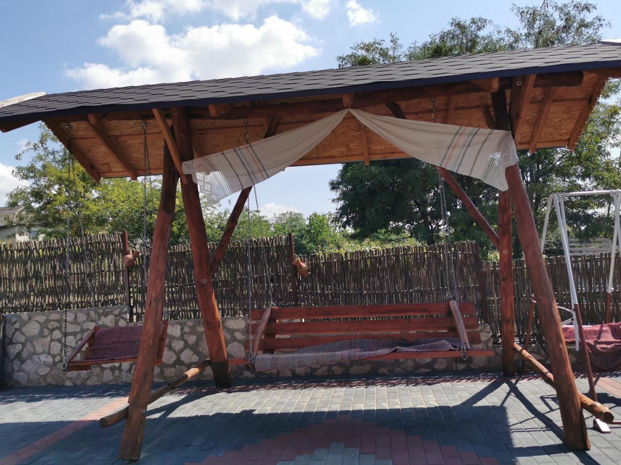 La Madalina Bed & Breakfast Selemet Luaran gambar