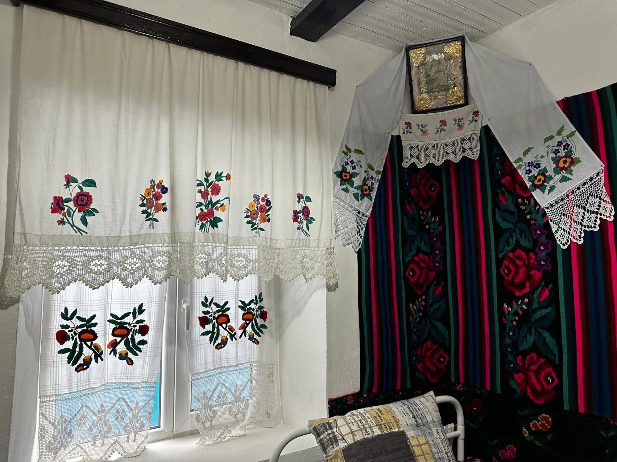 La Madalina Bed & Breakfast Selemet Luaran gambar