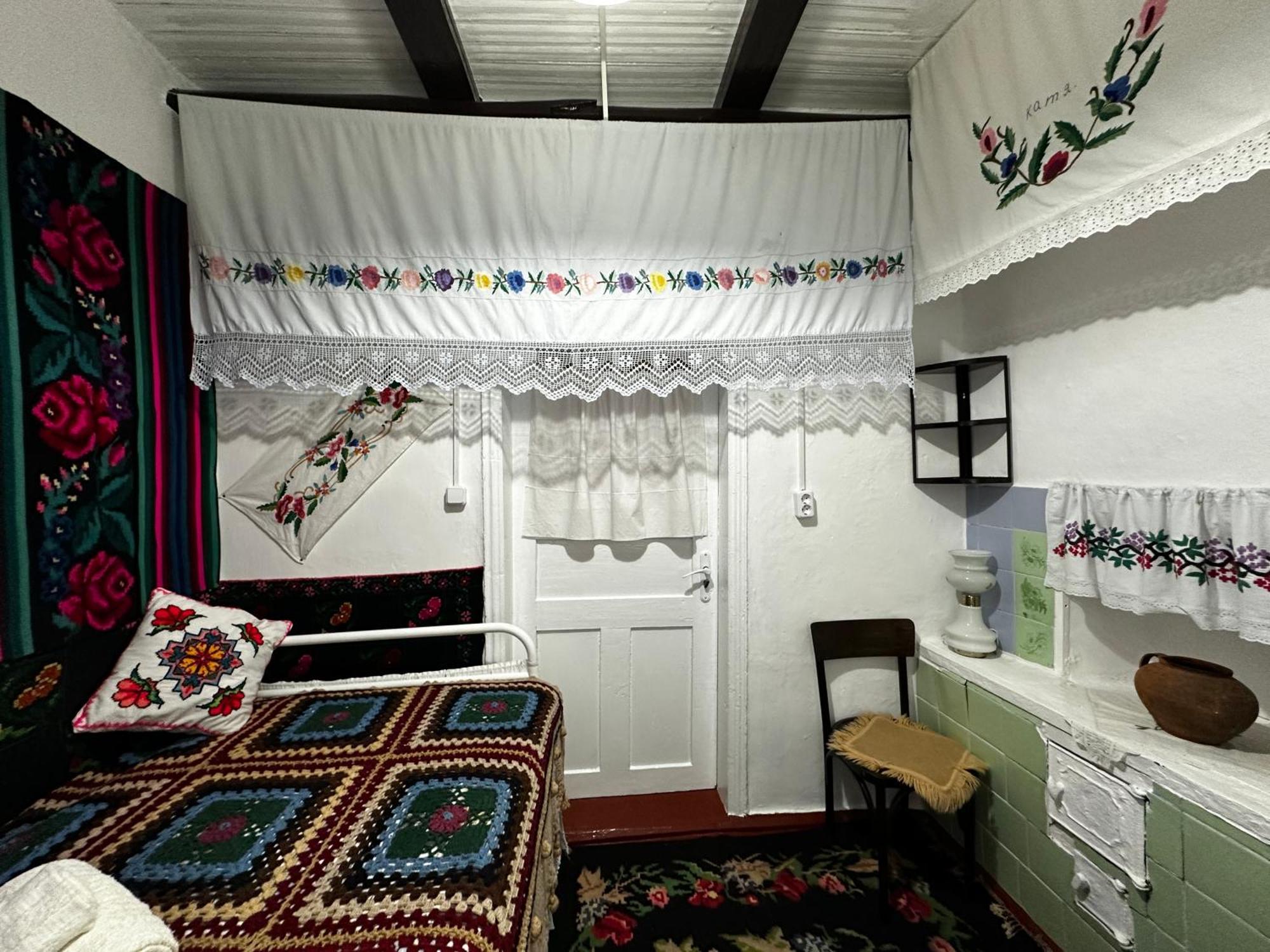 La Madalina Bed & Breakfast Selemet Luaran gambar
