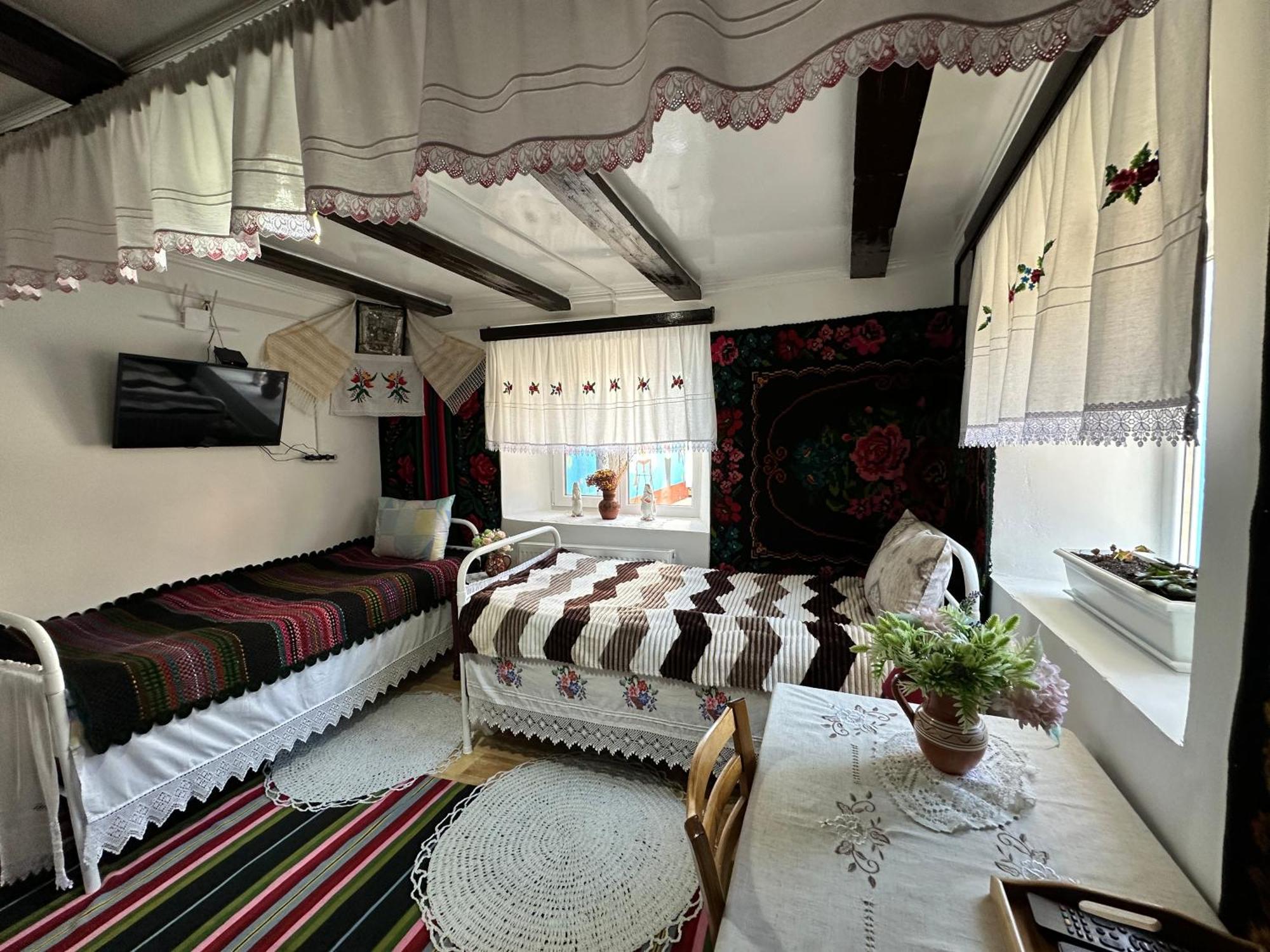 La Madalina Bed & Breakfast Selemet Luaran gambar